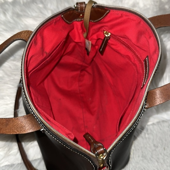 Vintage Dooney & Bourke Black/Brown, Leather bag w/ crossbody strap - Picture 12 of 15